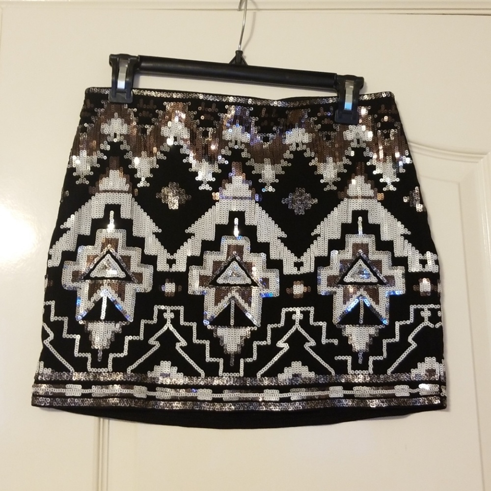 Sequence skirt